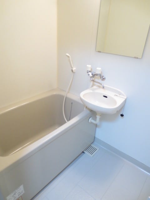 バス／シャワールーム等 小崎アパ－ト５号棟