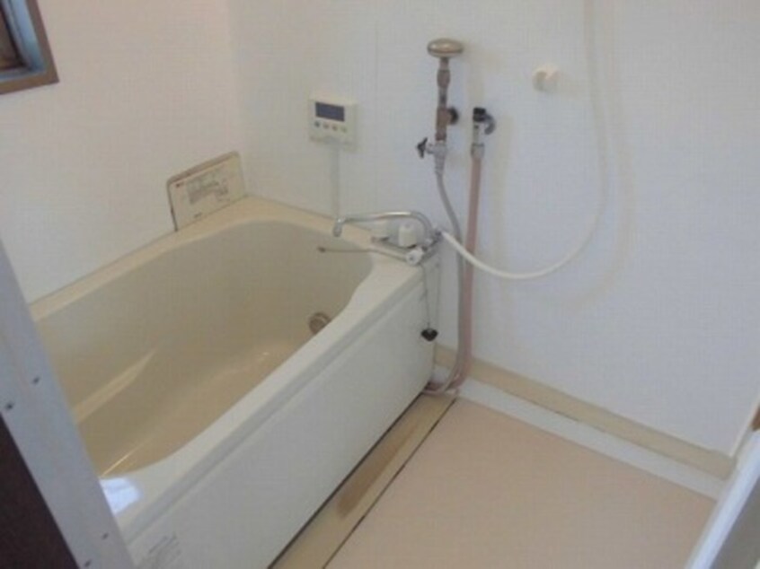 バス／シャワールーム等 アーバン中山