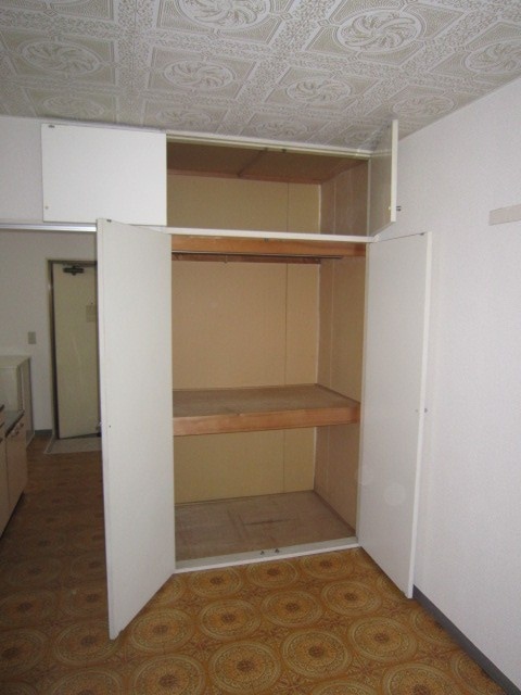 収納 メゾンリバーサイド