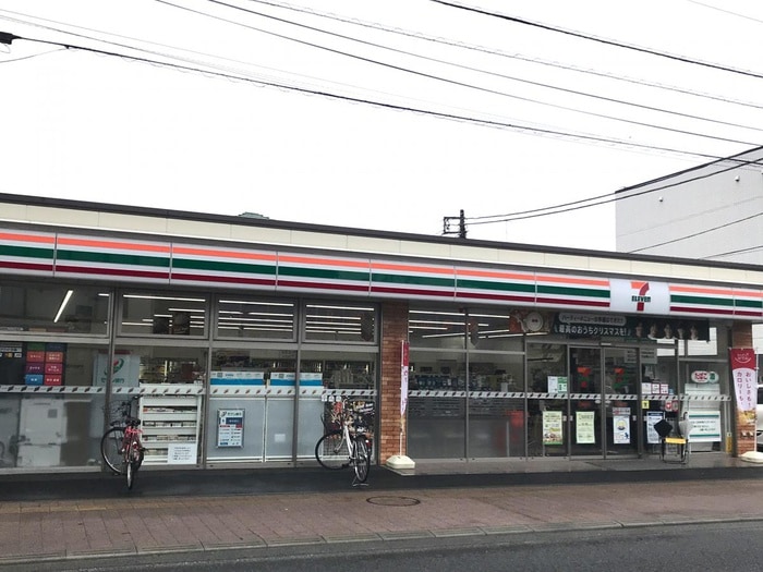 セブンイレブン 大和鶴間駅東口店(コンビニ)まで130m クロノス南林間ＷＥＳＴ