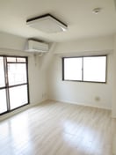 居室 シャガ－ル