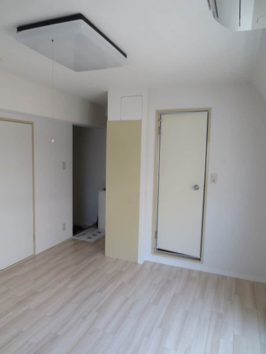 居室 シャガ－ル