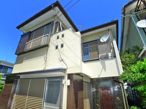 東中沢二丁目貸家