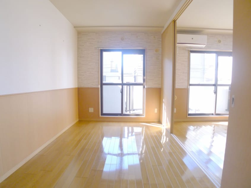 居室 パインクレスト竹内