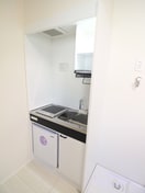 キッチン ヒルズ三ッ沢下町　B棟