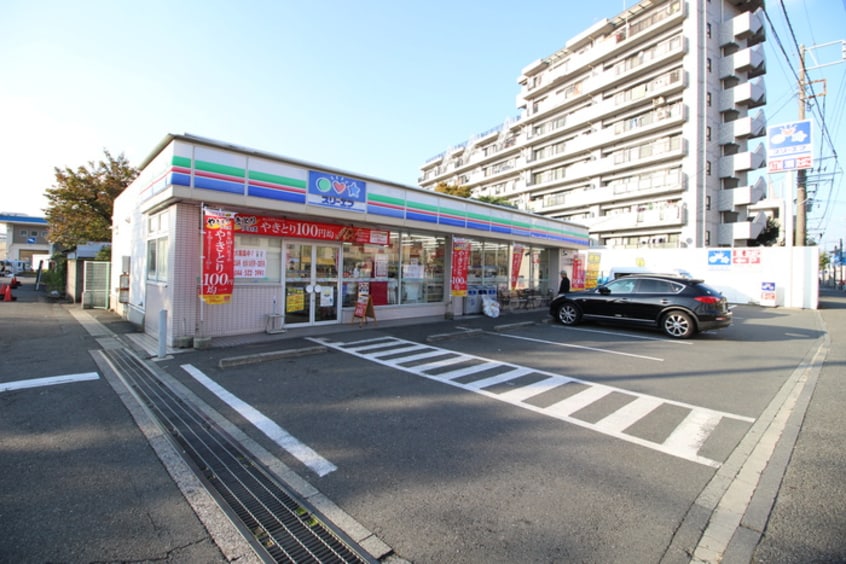 スリーエフ川崎南部市場前店(コンビニ)まで287m ヴァンテアン矢向