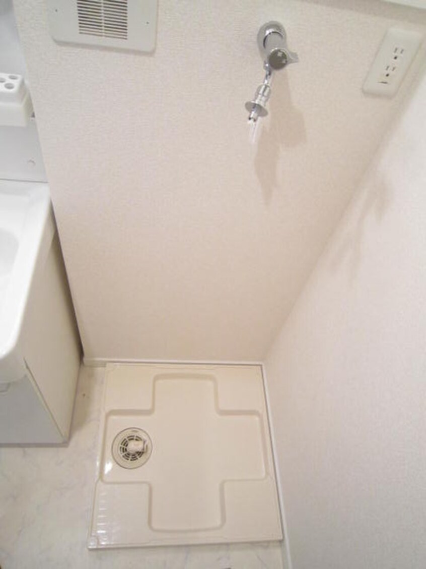 洗濯機置場 ソレイユ湘南鵠沼海岸