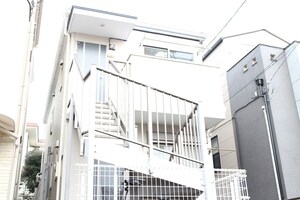 ハイツ　イシノ