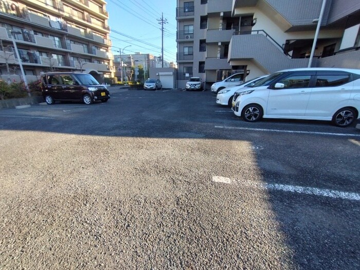 駐車場 藤重弐番館