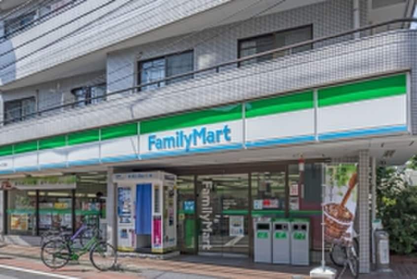 ファミリーマート中延６丁目店(コンビニ)まで200m プラチナフォルム中延ＥＡＳＴ