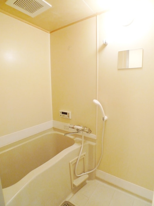 バス／シャワールーム等 フラワ－ハイツ