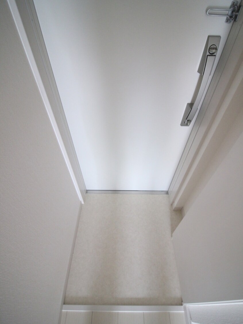 玄関 リブリ・渡田向町