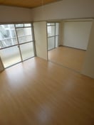 居室 朝日ビル