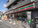 セブンイレブン世田谷北沢店(コンビニ)まで304m 笹塚レジデンス