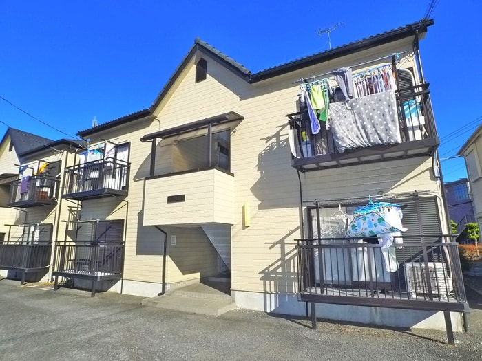 外観写真 パ－クサイドＢ