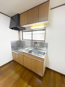 キッチン パ－クサイドＢ
