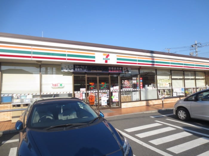 セブンイレブン(コンビニ)まで204m パ－クサイドＢ