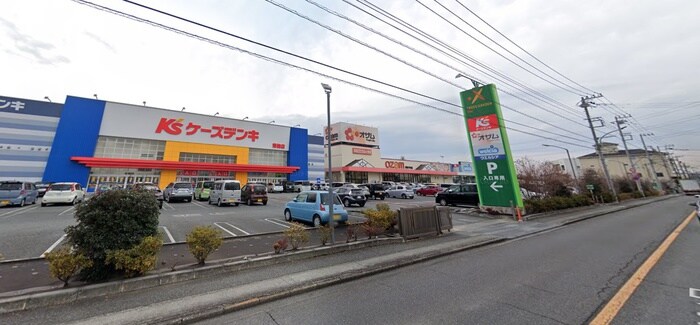 スーパーオザム　青梅今寺店(スーパー)まで359m サニープラザA棟