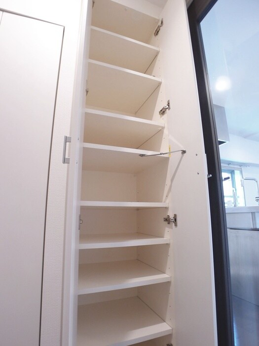 靴箱 レジディア上野御徒町
