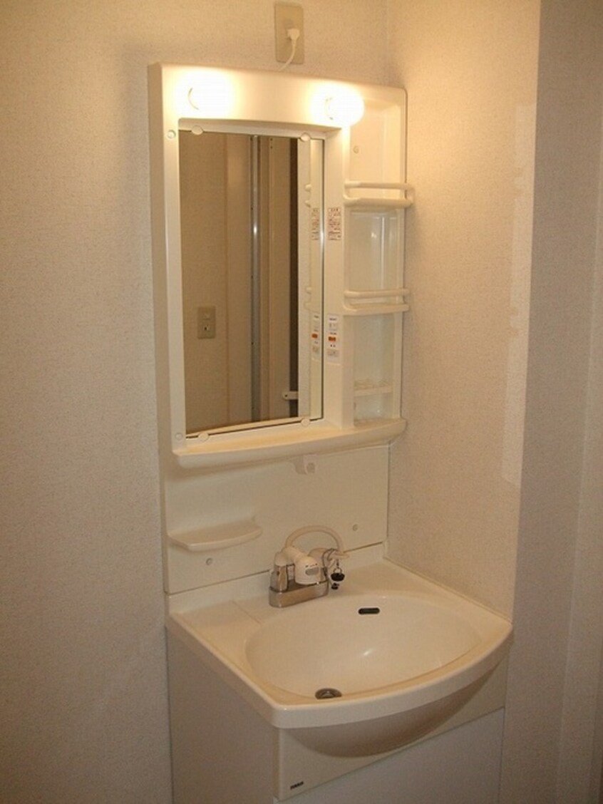 洗面 アゼリアＣ