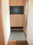 玄関 アゼリアＣ