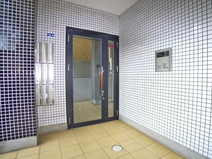 エントランス部分 ブライトコ－ト