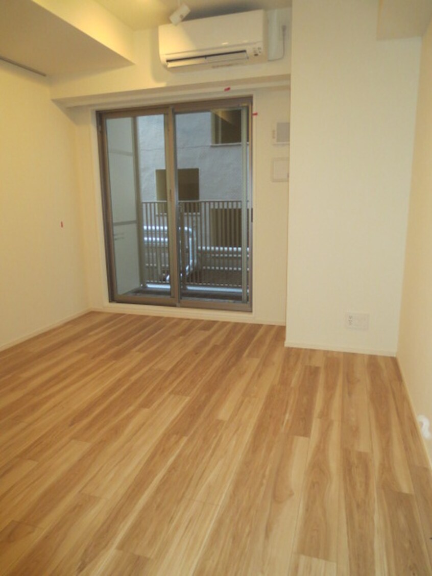 居室 ONE ROOF FLAT TSUKISHIMA