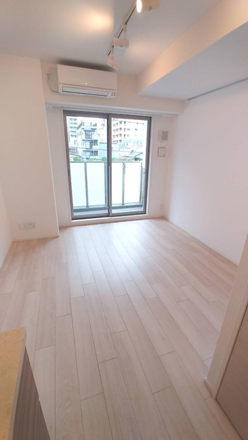 居室 ONE ROOF FLAT TSUKISHIMA