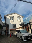 ウィング塩山の外観