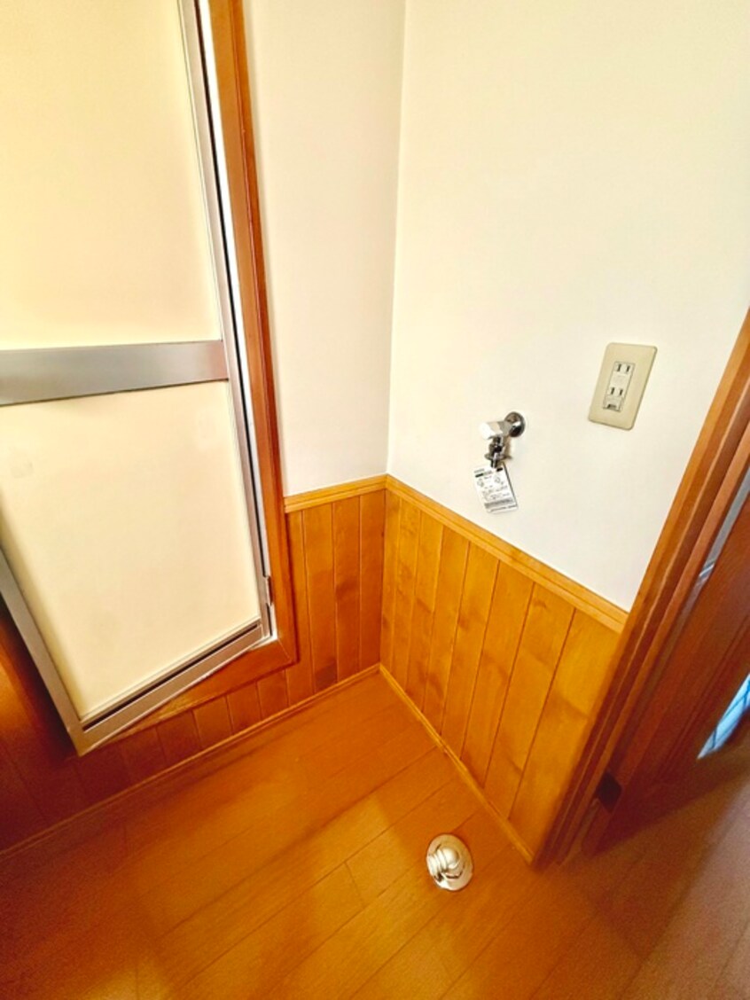 洗濯機置場 ウィング塩山