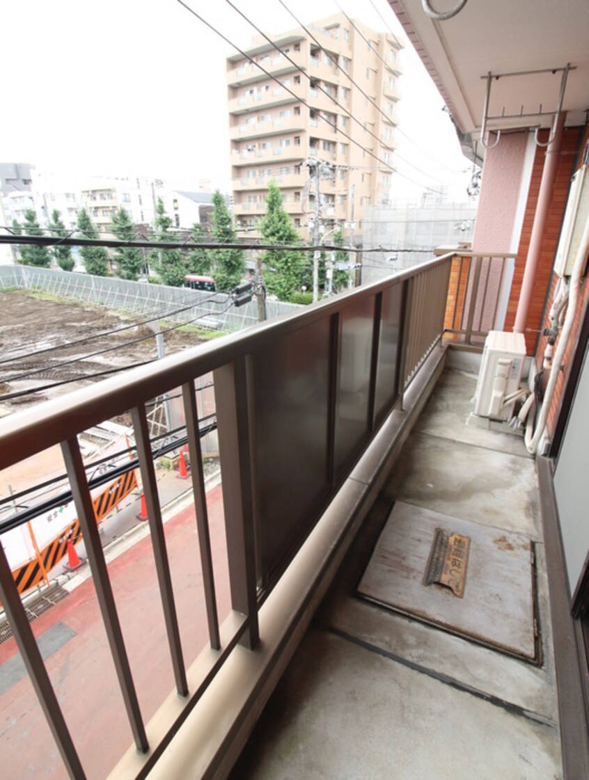 ベランダ・バルコニー 三浦ビル