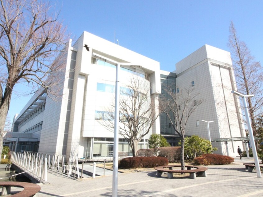 泉区役所(役所)まで1900m アムールアンバー