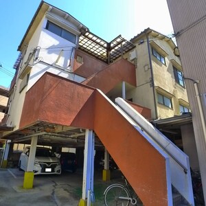 コ－ポ岩間