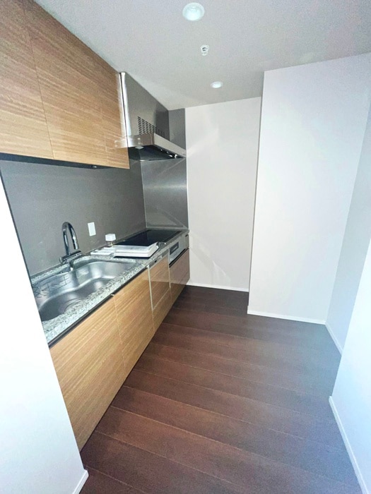 キッチン ｻﾞ･ﾊﾟｰｸﾊｳｽ西新宿ﾀﾜｰ60(3317)