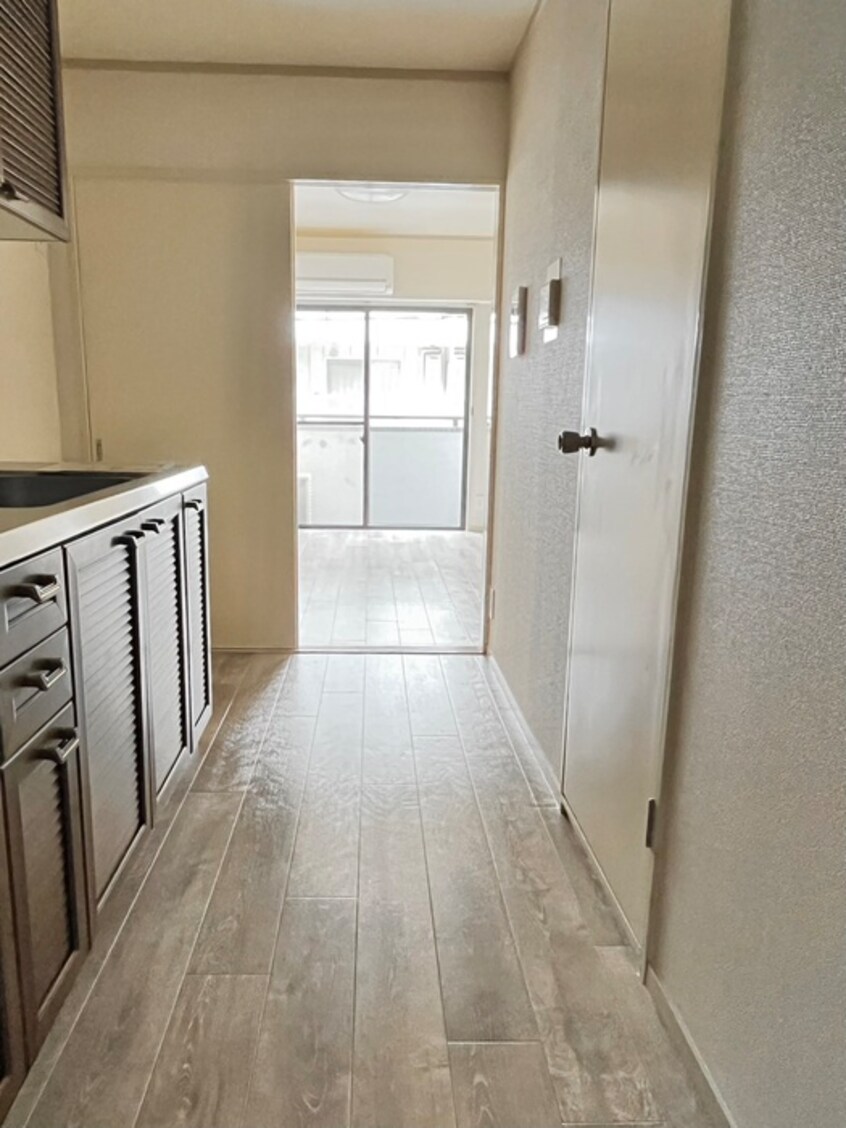 廊下 フォ－ラム雪谷