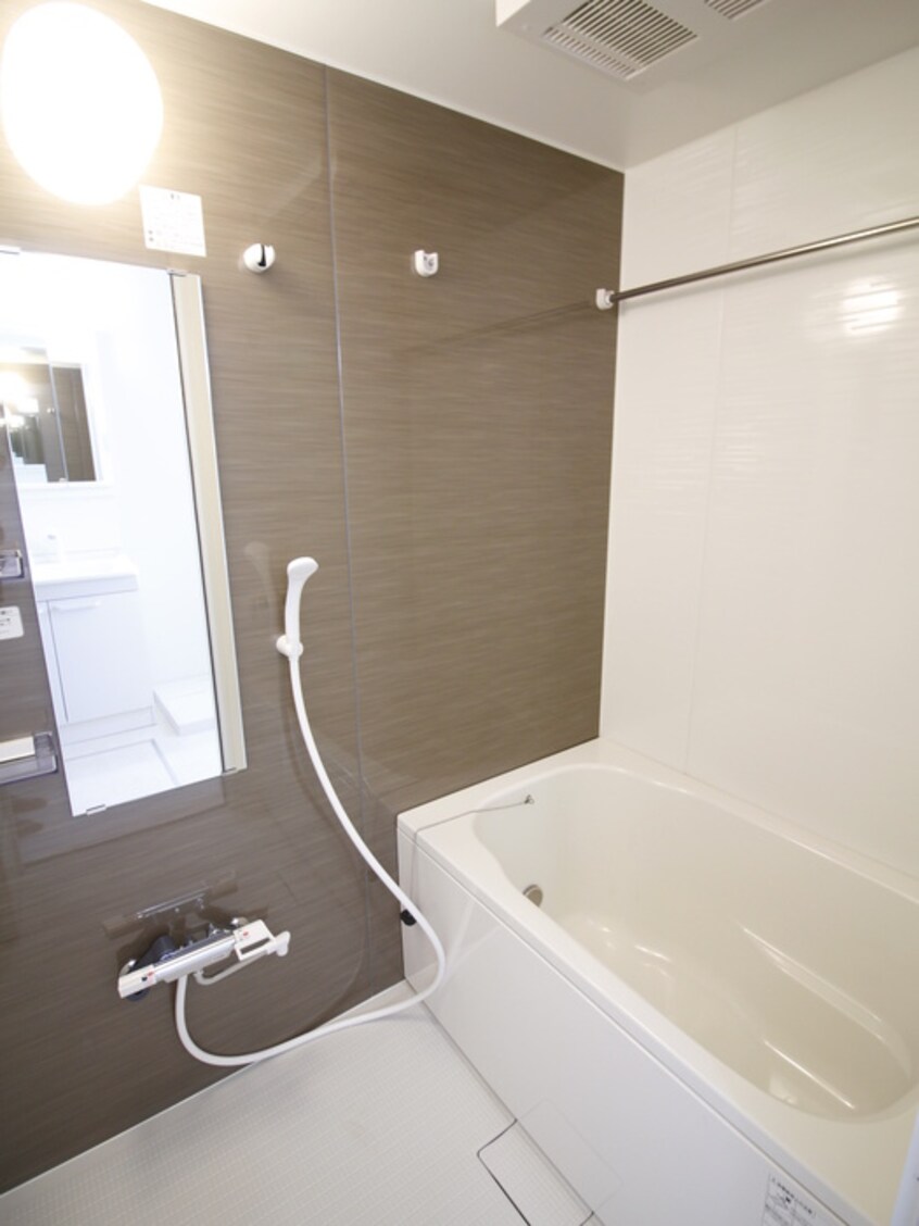 バス／シャワールーム等 La Villa de Campagne　A棟