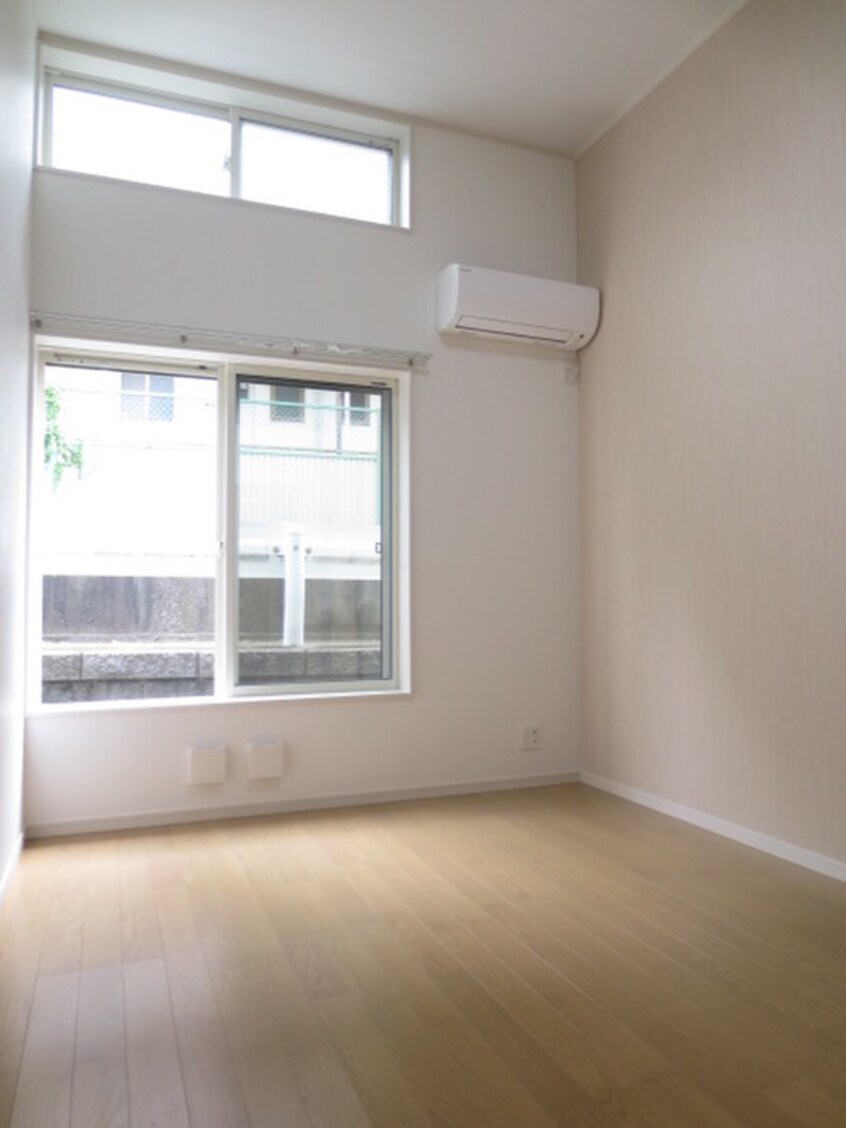 居室 shalaroste Hills Machida