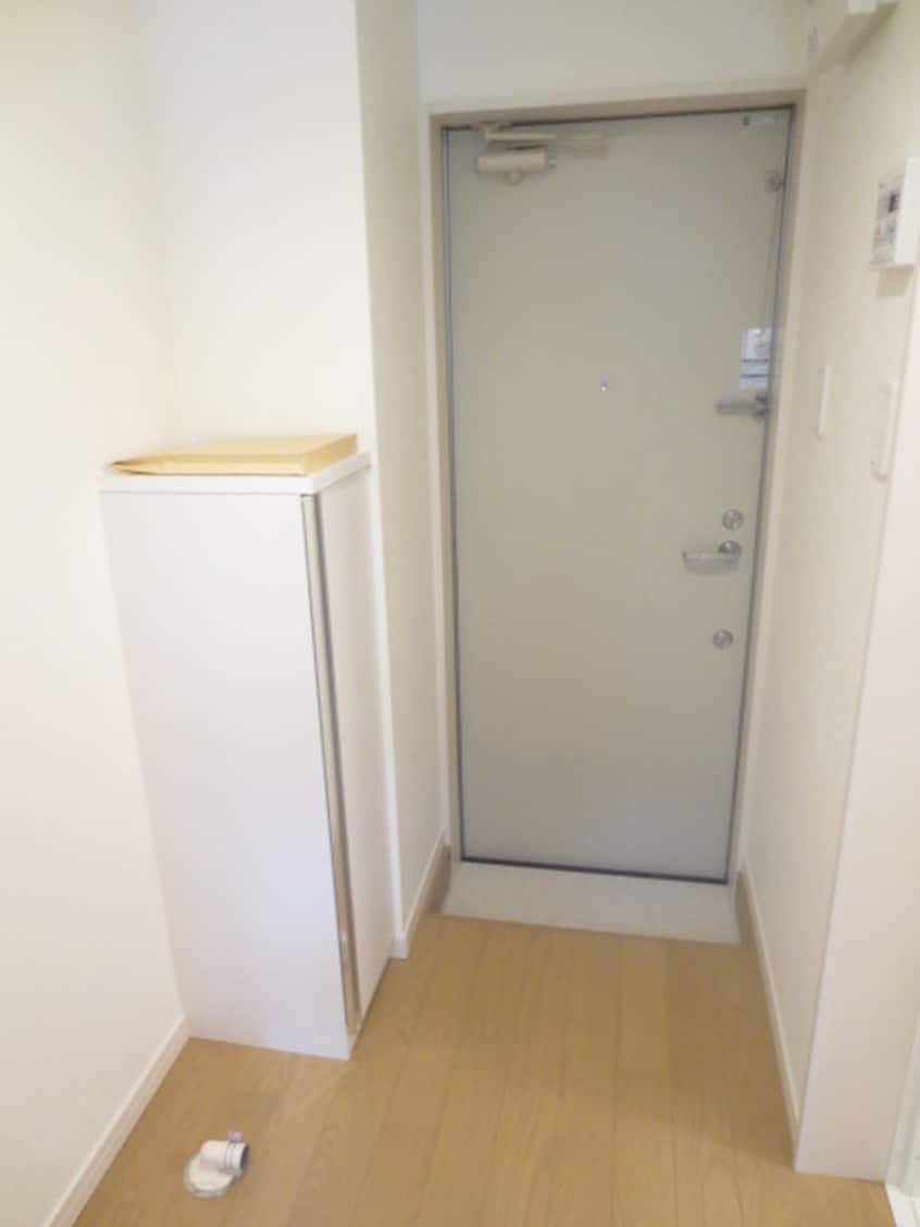 玄関 shalaroste Hills Machida