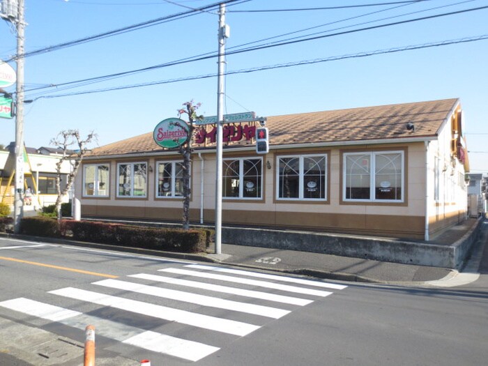 サイゼリヤ　足立伊興店(その他飲食（ファミレスなど）)まで361m メゾン・モア・トゥール33