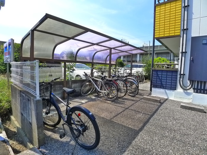 駐輪場 エスペランサ