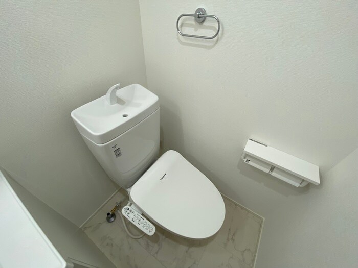 トイレ シュヴァルクラジュー横浜鴨居