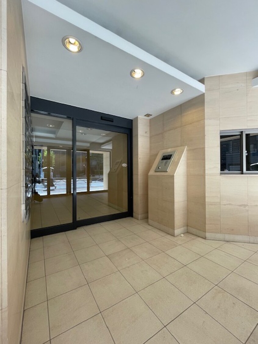 エントランス部分 シエル白山B館