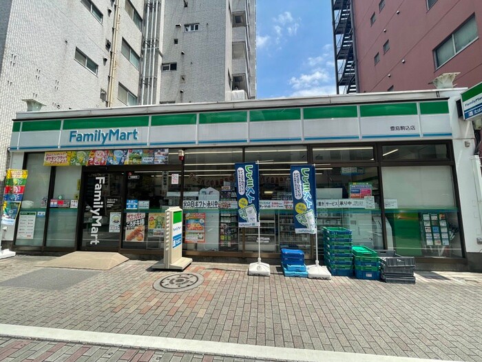 ファミリーマート　豊島駒込店(コンビニ)まで183m プラチナフォルム駒込