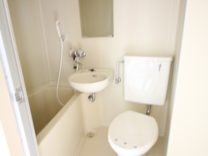 バス／シャワールーム等 井上ハイツ