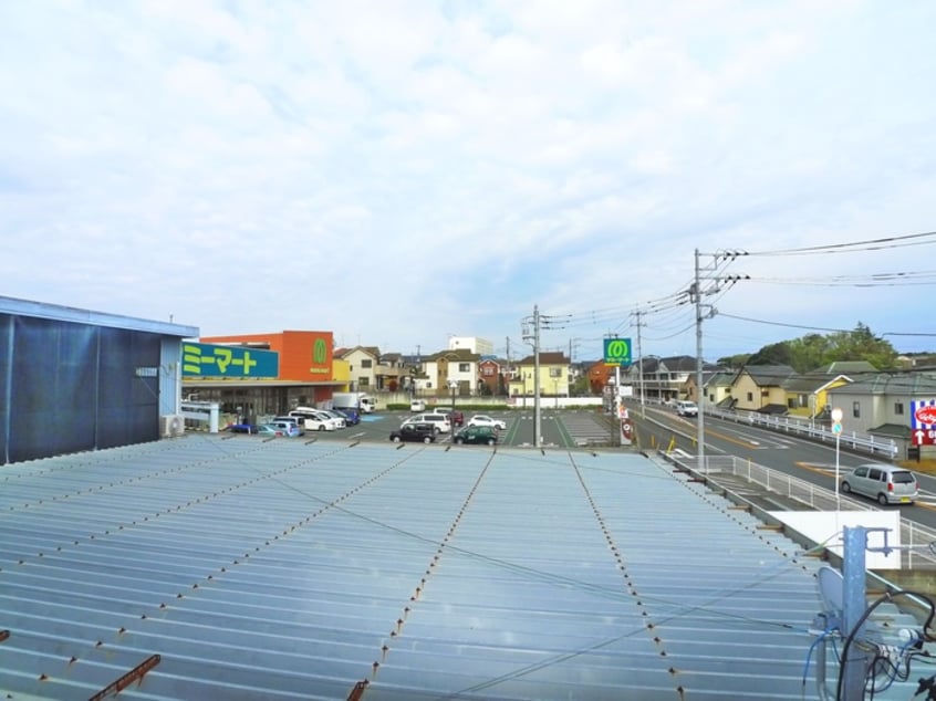 室内からの展望 CUBIC Square (ｷｭｰﾋﾞｯｸｽｸｴｱ)