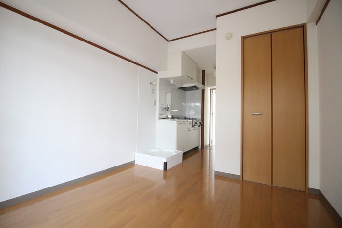 居室 メゾン中央