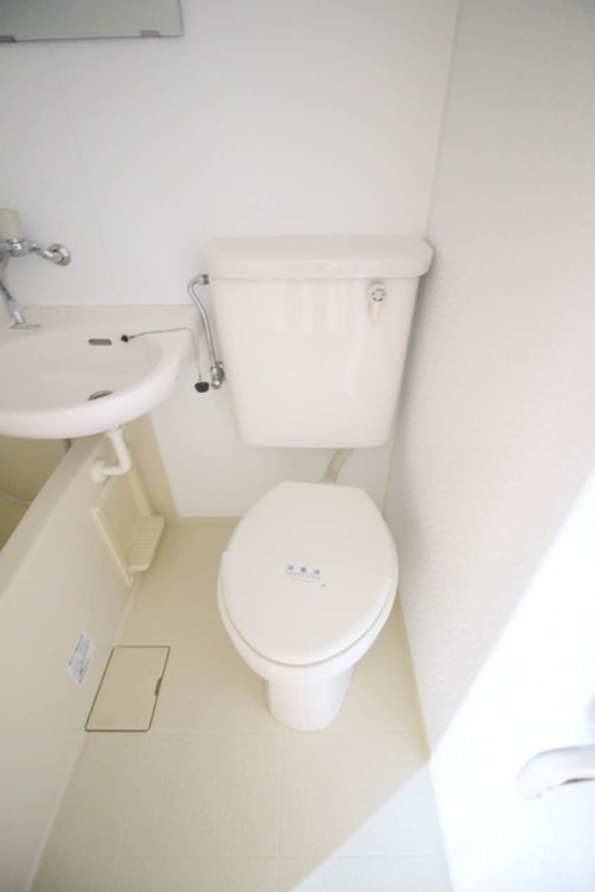 トイレ メゾン中央