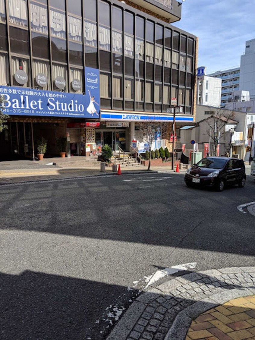 ローソン 野毛坂店(コンビニ)まで450m ＴＯＰ桜木町（３０４）