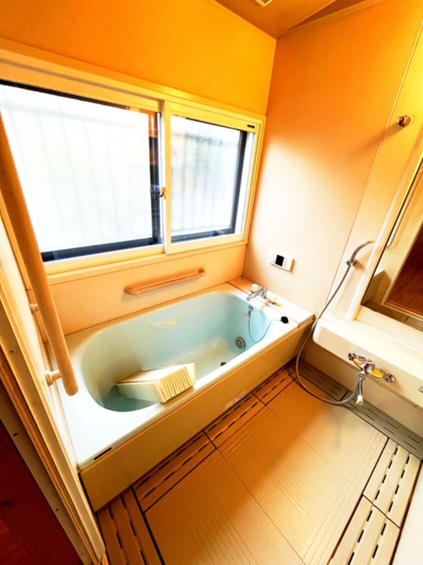 バス／シャワールーム等 栗原様方貸家１号棟