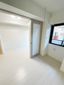 居室 アヴニール三軒茶屋